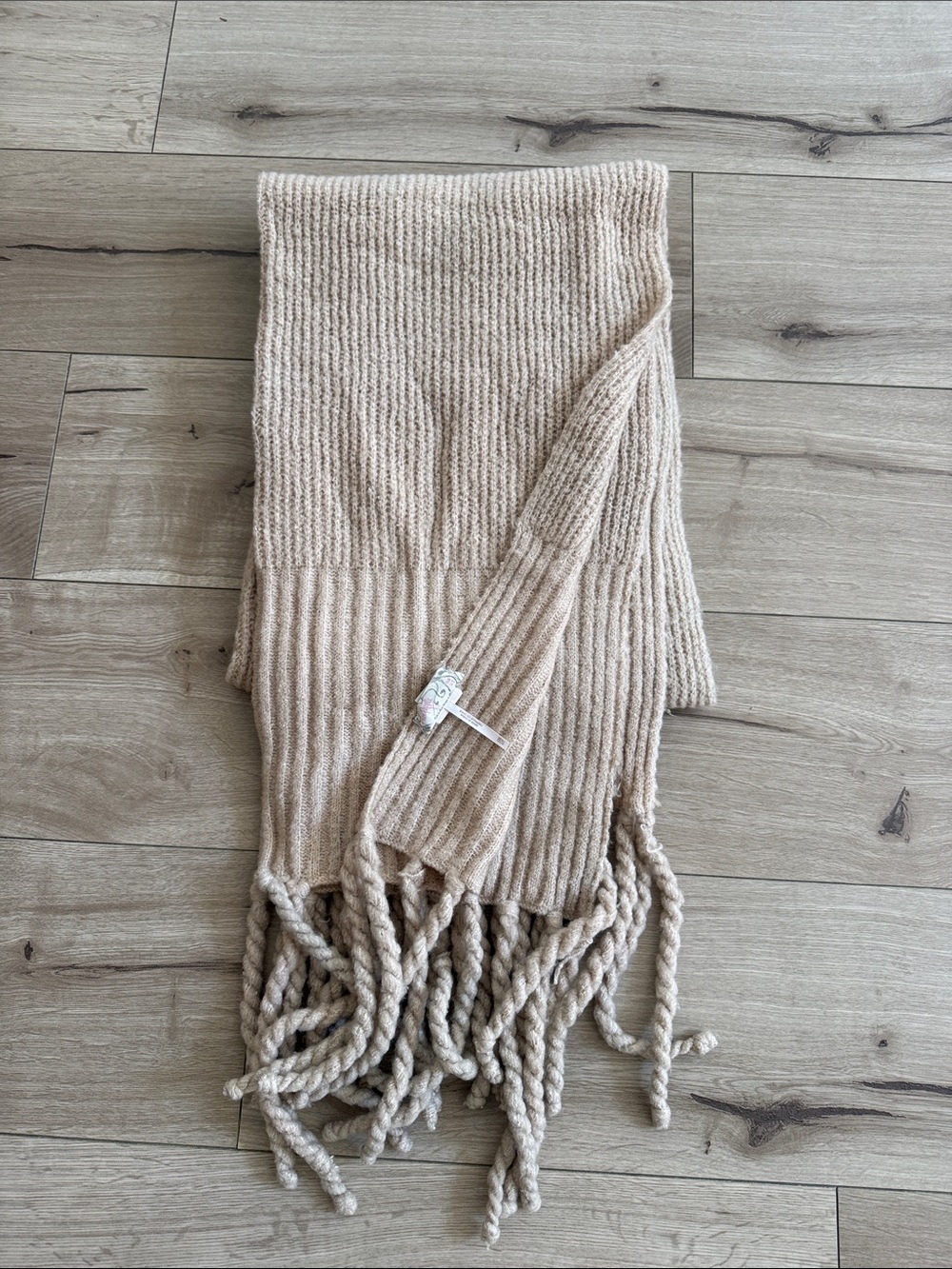 Free People Chunky Ribbed Fringe scarf in Soft Beige